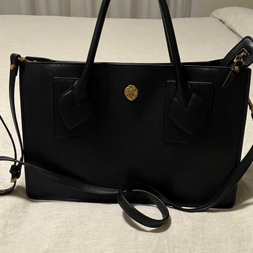 Elegant Black Leather Handbag